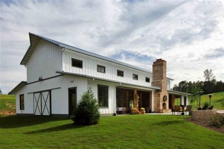 Are barn houses cheaper to build?