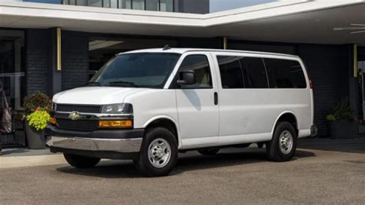 Does Chevy still make a full size van?