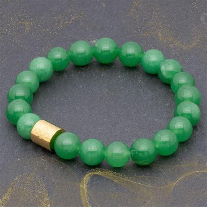 How can you tell how much jade is worth?