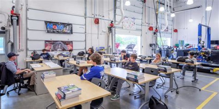 How long is automotive tech school?