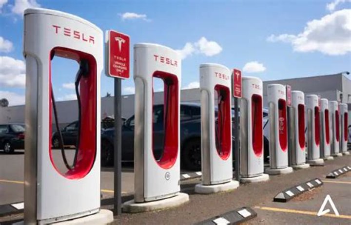 How many EV chargers are in San Francisco?