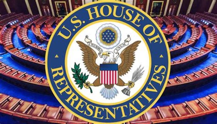 What is the age requirement to serve in the House of Representatives?