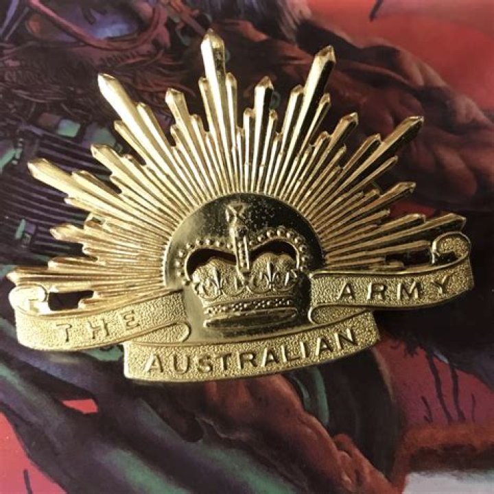 Who wears the Rising Sun badge?